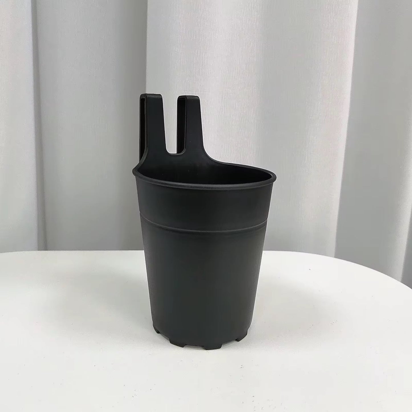 Hanging cup